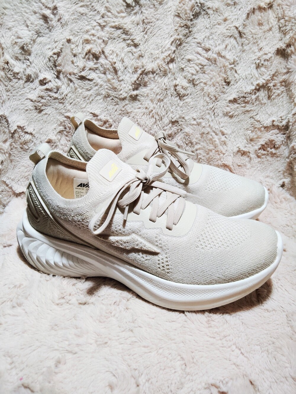 Avia, Knit Lace-Up Athletic Runner Sneakers. Size 10